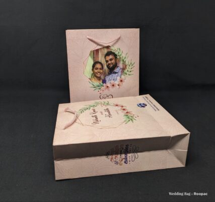 Nishanth & Hemalatha with their chosen wedding favor paper bags