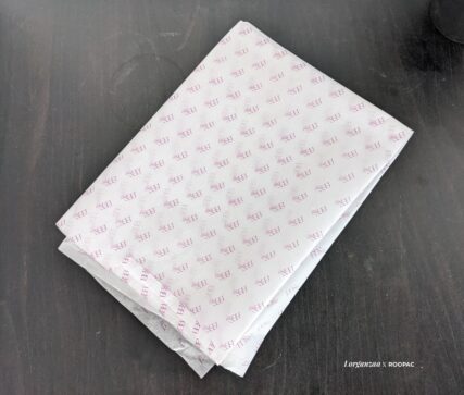 High-quality blotting sheets from Lorganzaa's packaging.
